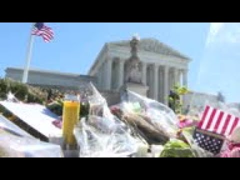 Memorial for Ginsburg outside US Supreme Court