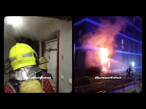 Bomberos rescatan a un hombre y a su perro de un incendio en Muskiz