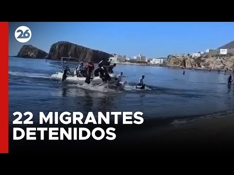 ESPAÑA | 22 migrantes que llegaron a una playa fueron detenidos