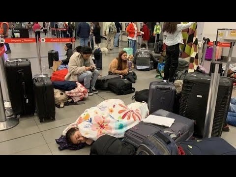 Pasajeros se encuentran varados en Lima y Cusco tras cancelación de vuelos