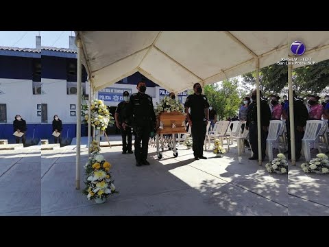 Autoridades rinden homenaje póstumo al Policía Tercero Martín Apodaca Vázquez.