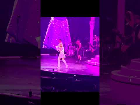 Niemand singt Schmerz so echt wie sie“ 💔🎤 | Ayliva Gänsehaut pur #Shorts #live #ayliva #aylivakonzer
