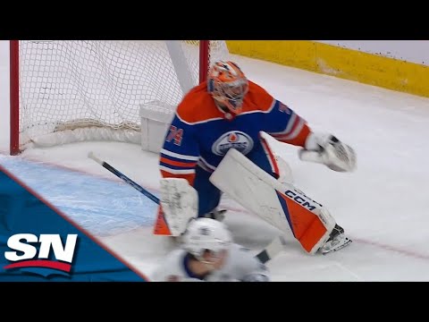 Martin Jones & Stuart Skinner Exchange Incredible Saves Late In First Period