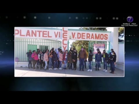 Ayuntamiento de Charcas y antorchistas se disputan infraestructura escolar.