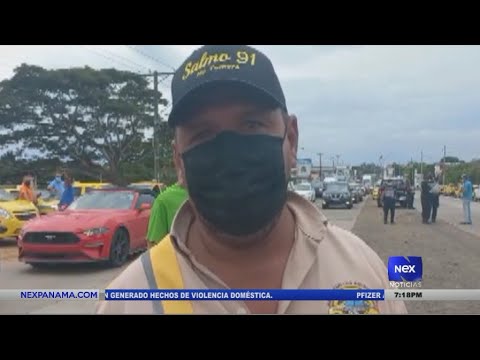 Taxistas en Los Santos protestan por el alza del combustible