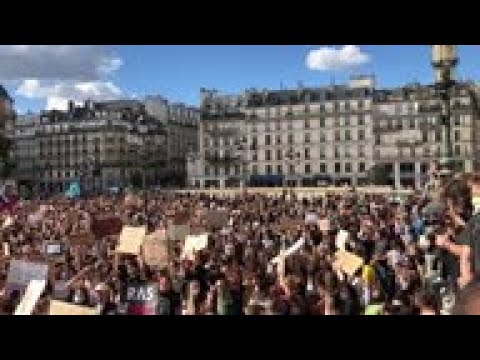 Women protest against Macron cabinet appointments