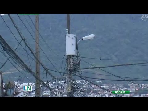 Denuncian mal estado de postes eléctricos en Mapasingue