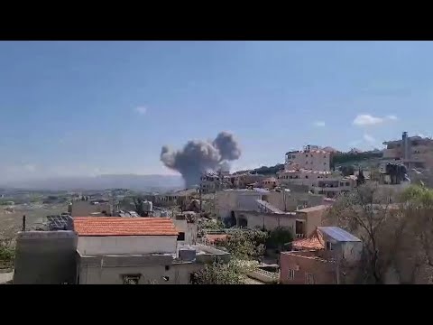 Israeli airstrike flattens building in eastern Lebanese town
