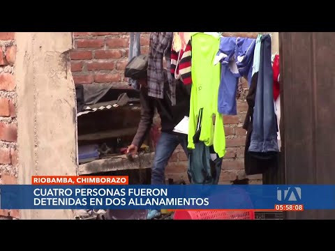 4 personas fueron detenidas en 2 allanamientos por el robo a vehículos en Riobamba