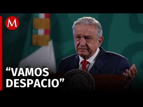 Se agota el tiempo y no dice nada de lo que los reporteros quieren hablar | Crónicas del Adiós