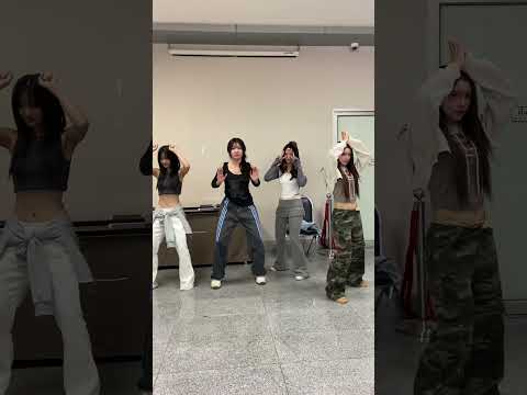 OIIAIOIIIAII🐱🔁