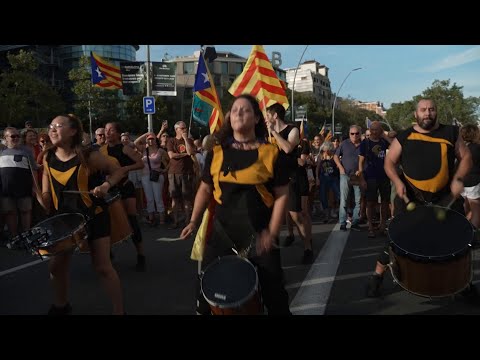 Tens of thousands of Catalans march for independence in Barcelona