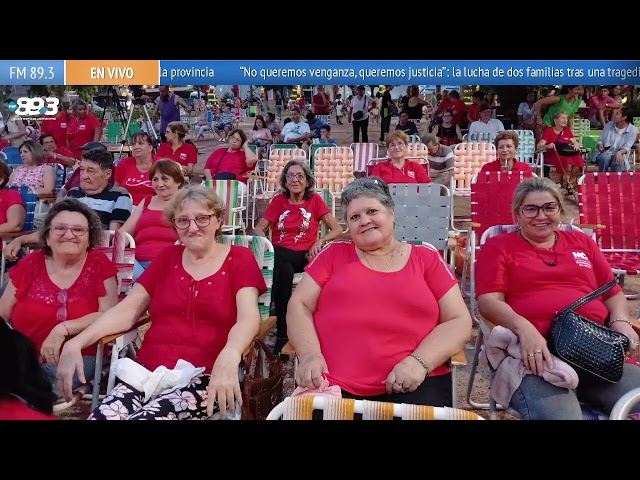 Más de 900 abuelos de toda Misiones se reúnen para compartir historias, baile y emoción en un evento que honra sus vivencias y fortalece los lazos comunitarios. La coordinación local los recibe con música, merienda y reencuentros inolvidables. Un homenaje lleno de energía, memoria y alegría. 💃👑✨#OrgulloMayor #FiestaQueInspira #MontecarloConecta✅ ¡Sintoniza la FM 89.3 para escuchar a Marcelo Giménez, Lodi Caballero junto a Ángel Miño en EL AIRE DE LAS MISIONES! 🗣️ Con sus voces y estilos únicos, te mantendrán entretenido e informado con noticias, música y entrevistas interesantes.Producción Patricia Flores.Operación Técnica: Nicky ZalazaGR