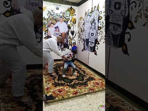 كواليس تصوير الفيديو تورته الاحتفال وقعت عليا #funny #trending #shorts #short #foryou #gaming