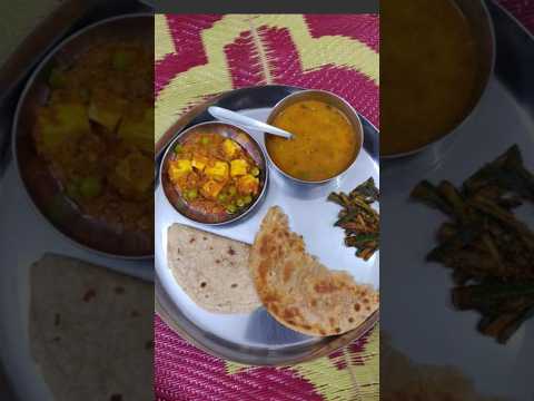 ye lo Kuch kha pi lo 🤫#funny #youtubeshorts #ytshorts #trendingshorts #food #comedy #shorts #love