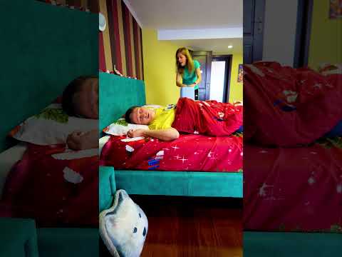 😱 Îl SPERII pe TATI 🤯 I scare my HUSBAND 😭 Prank #shorts by #melimi