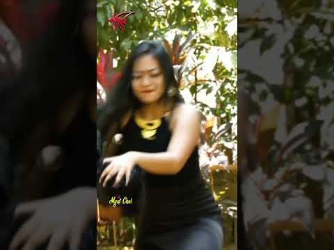 လက်တုန့်ပြန်ပြမယ် - ယဥ်လက် #action #shorts