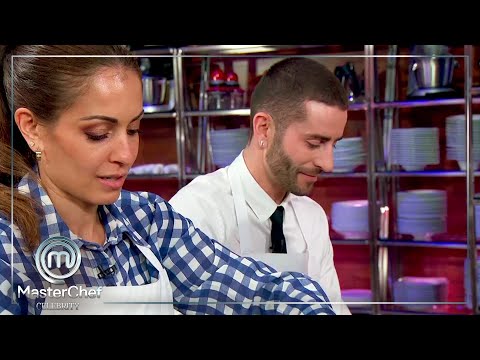 ¿Pelayo o Hiba? ¿Quién lleva la voz cantante en este cocinado? | MasterChef Celebrity 9