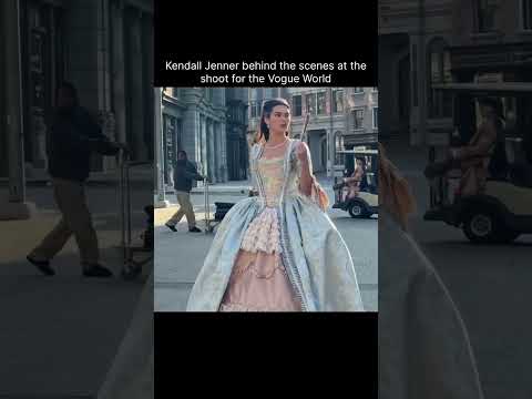 Kendall Jenner behind the scenes at the shoot for the Vogue World #kendalljenner #vogueworld