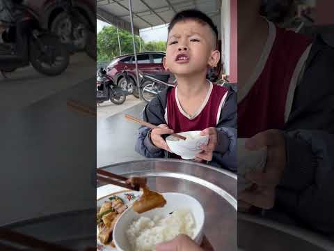 Tôi Và Bố Khi Ăn Cơm | Tippi TV #tippitv #tippivips