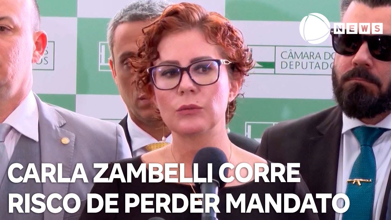 Carla Zambelli corre risco de perder mandato com fim da licença