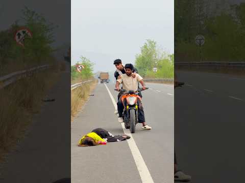 Daru Wala GF 🤣 || Suvo Stunts #shorts #youtubeshorts