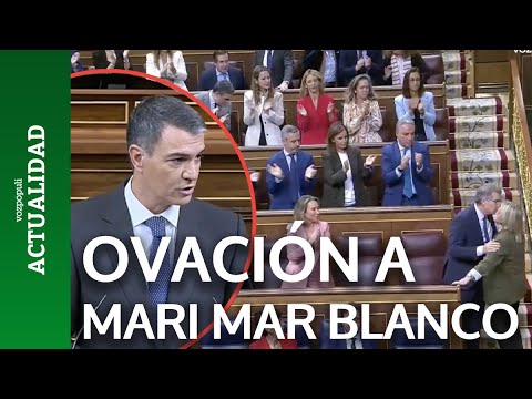 Momentazo: el PP corta a Sánchez para ovacionar a Mari Mar Blanco