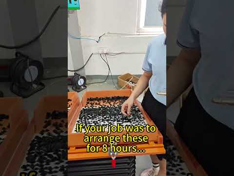 #buckles #arrangingmachine #factoryautomation #chinafactory #bowlfeeder