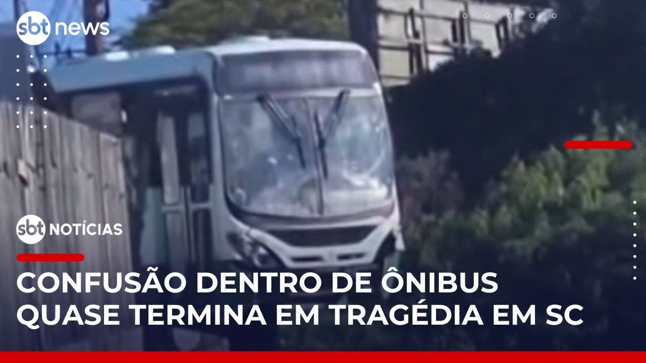 Ônibus fica pendurado em ribanceira após briga entre passageiro e motorista | #SBTNotícias
