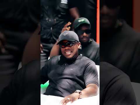 Press Conference 🌹🎸