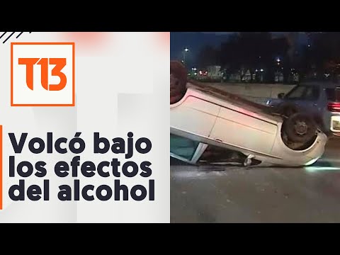 ?Conductor bajo los efectos del alcohol volcó tras chocar contra taxi en Independencia