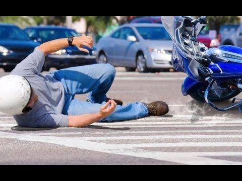 Conductores de motocicleta chocaron de frente y murieron