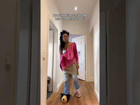 How I look when I see people I know outside…😭 #relatable #school