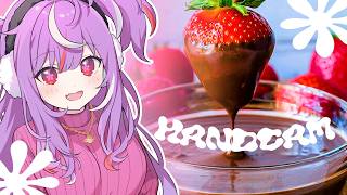 pro chocolatier makes dipped strawberries for you!! ♥