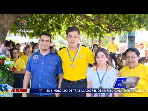 Nueve estudiantes del Ebenezer de La Ceiba clasifican a las Olimpiadas de Matemáticas.