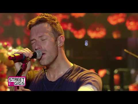 Coldplay - Amazing Day live @ Telekom Street Gigs Germany 2015