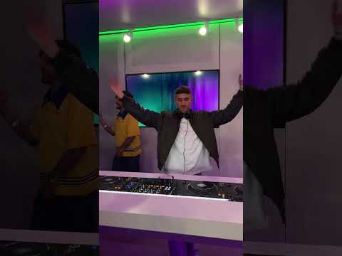 Billy Gillies at ASOT ADE 🤯