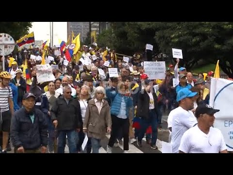 Colombia: Cientos de miles de personas protestaron en la mayor manifestación contra Petro