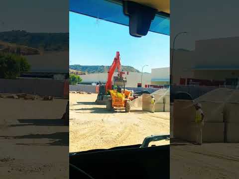 Hitachi 220W #truckdriver #job