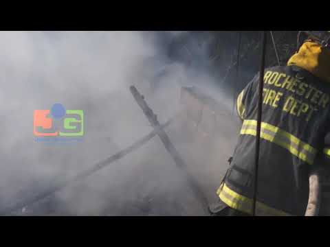 Incendio destruye vivienda en San Francisco Abajo, Moca: no heridos