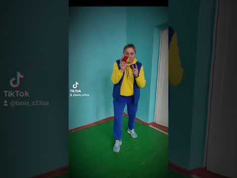 Вправа з тенісним м'ячем. Рекомендую спробувати😉