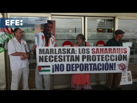 España deportará a Marruecos a diez activistas saharauis que pidieron asilo