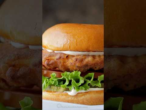 This Chicken Sandwich Crunches #shorts