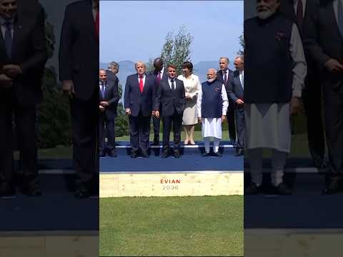 G7 Leaders Take Family Photo on Final Day of Summit