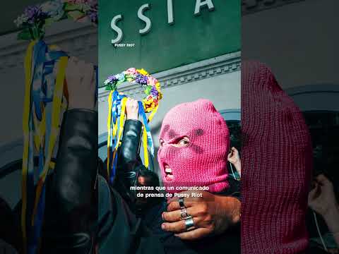 Pussy Riot y FEMEN protestan contra Rusia en la Bienal de Venecia