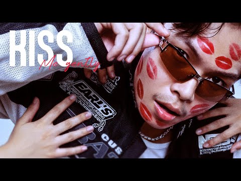 Zamio P - Kiss me gently (ຈຸບຂ້ອຍເບົາໆ) (Official visualizer)