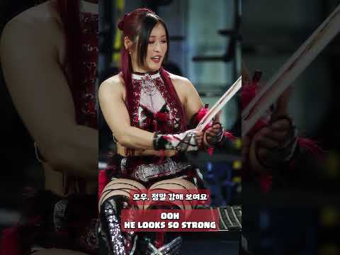 대장은 이 유닛을 보면 어떤 WWE 슈퍼스타가 떠오르나요? [#클래시오브클랜]