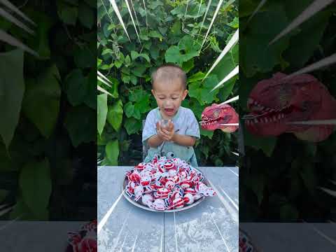 cute baby and dinosaur! p64 🦖🤣👶