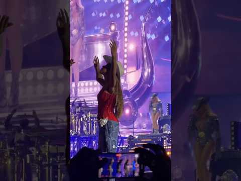 Beyonce & Blue Ivy - TEXAS HOLD’EM (Live in Houston Night 1) #beyonce #blueivy #blueivydancing