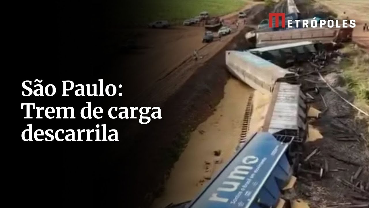 Trem de carga descarrila após bater em caminhão no interior de SP